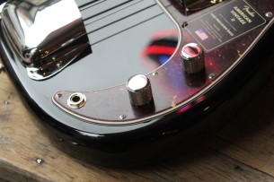 FENDER "American Vintage II 1960 Precision Bass, Black, Slab Rosewood" HARDCASE, PAPERS, 4, 1 KG