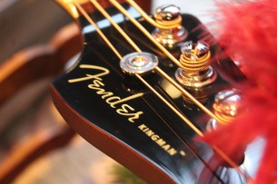 FENDER "Kingman Bass Black" (Excellent)