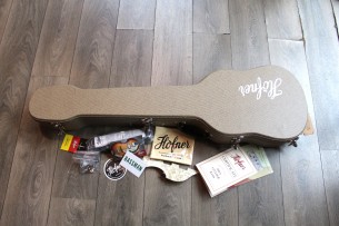 HOFNER "Violin Bass 61 Relic H500/1-61-Relic Sunburst with Hardcase, Papers, Strap, Sticker, Pickguard"