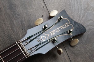 HOFNER "Violin Bass 61 Relic H500/1-61-Relic Sunburst with Hardcase, Papers, Strap, Sticker, Pickguard"