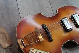 HOFNER "Violin Bass 61 Relic H500/1-61-Relic Sunburst with Hardcase, Papers, Strap, Sticker, Pickguard"