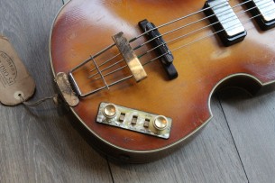 HOFNER "Violin Bass 61 Relic H500/1-61-Relic Sunburst with Hardcase, Papers, Strap, Sticker, Pickguard"