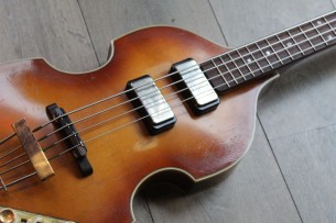 HOFNER "Violin Bass 61 Relic H500/1-61-Relic Sunburst with Hardcase, Papers, Strap, Sticker, Pickguard"