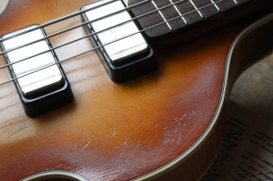 HOFNER "Violin Bass 61 Relic H500/1-61-Relic Sunburst with Hardcase, Papers, Strap, Sticker, Pickguard"