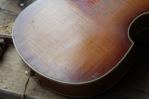 HOFNER "Violin Bass 61 Relic H500/1-61-Relic Sunburst with Hardcase, Papers, Strap, Sticker, Pickguard"