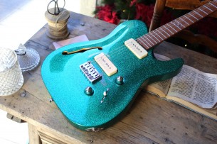 Chapman "ML3 Pro Tradition P-90 Aventurine Semi Hollow Green Sparkle"