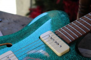 Chapman "ML3 Pro Tradition P-90 Aventurine Semi Hollow Green Sparkle"