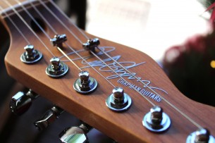 Chapman "ML3 Pro Tradition P-90 Aventurine Semi Hollow Green Sparkle"