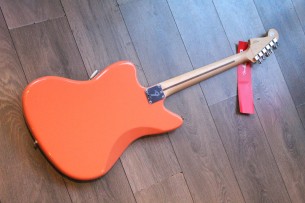 FENDER "Limited Edition Player Jazzmaster, Pacific Peach" 3, 8 KG