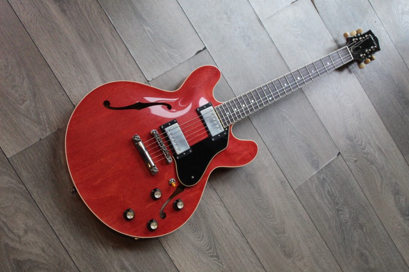 COLIINGS "I35LC Vintage Faded Cherry" HARDCASE