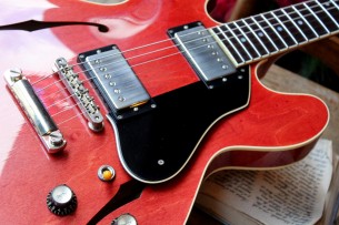 COLIINGS "I35LC Vintage Faded Cherry" HARDCASE