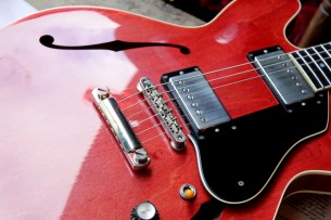 COLIINGS "I35LC Vintage Faded Cherry" HARDCASE