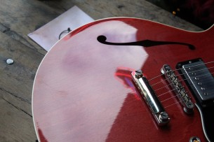 COLIINGS "I35LC Vintage Faded Cherry" HARDCASE