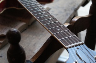 COLIINGS "I35LC Vintage Faded Cherry" HARDCASE