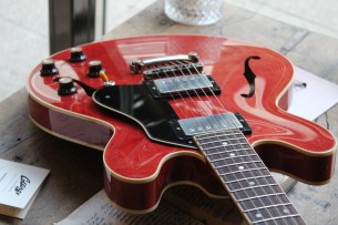 COLIINGS "I35LC Vintage Faded Cherry" HARDCASE
