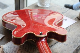 COLIINGS "I35LC Vintage Faded Cherry" HARDCASE