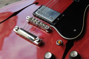 COLIINGS "I35LC Vintage Faded Cherry" HARDCASE