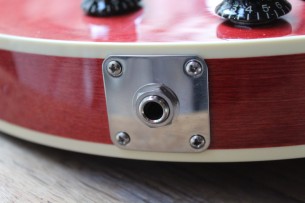 COLIINGS "I35LC Vintage Faded Cherry" HARDCASE
