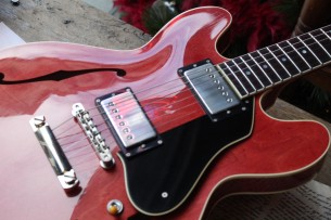 COLIINGS "I35LC Vintage Faded Cherry" HARDCASE