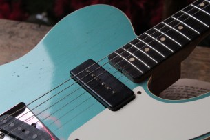 FENDER "Custom Shop P90 Mahogany Telecaster Journeyman Relic, Aged Teal Green Metallic" HARDCASE , PAPERS, 2, 95 KG