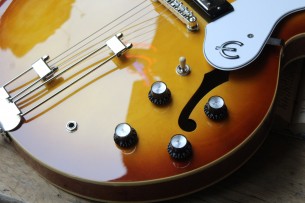 EPIPHONE "Riviera Frequensator Royal Tan"
