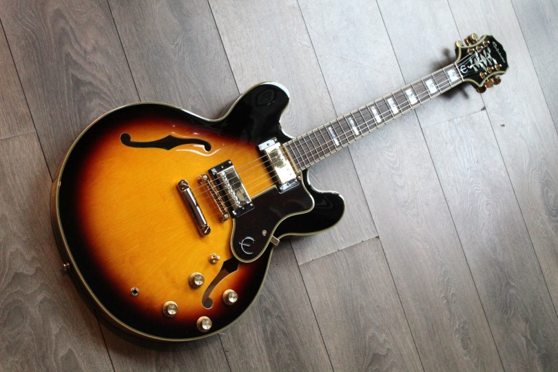 EPIPHONE "Sheraton-II PRO Vintage Sunburst"
