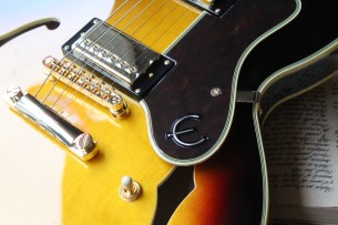EPIPHONE "Sheraton-II PRO Vintage Sunburst"