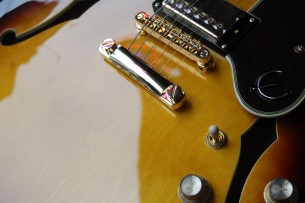 EPIPHONE "Sheraton-II PRO Vintage Sunburst"