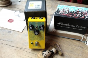 EARTHQUACKER DEVICES "Blumes, Low Signal Shredder"