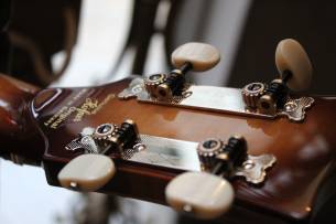 HOFNER "Violin Bass - Vintage ' 62" HARDCASE