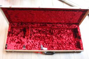 FENDER " Limited Edition Suona Stratocaster Thinline" HARDCASE, 3, 28 KG