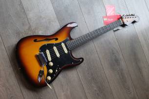 FENDER " Limited Edition Suona Stratocaster Thinline" HARDCASE, 3, 28 KG