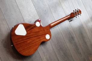 GRETSCH "G5210T-P90 Electromatic Jet™ Two 90 Single-Cut with Bigsby®, Laurel Fingerboard, Vintage White" 4, 00 KG