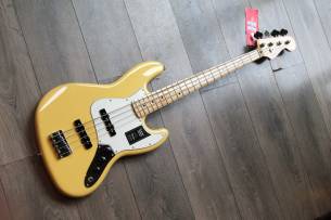 FENDER "Player Jazz Bass Buttercream" 4, 16 KG