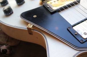 VEGARELICS "Les Paul Custom Vintage White" HARDCASE, 4, 00 KG