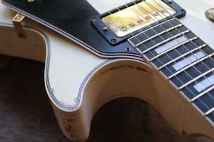 VEGARELICS "Les Paul Custom Vintage White" HARDCASE, 4, 00 KG