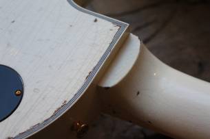 VEGARELICS "Les Paul Custom Vintage White" HARDCASE, 4, 00 KG