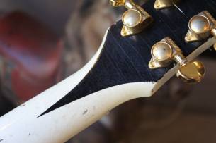 VEGARELICS "Les Paul Custom Vintage White" HARDCASE, 4, 00 KG