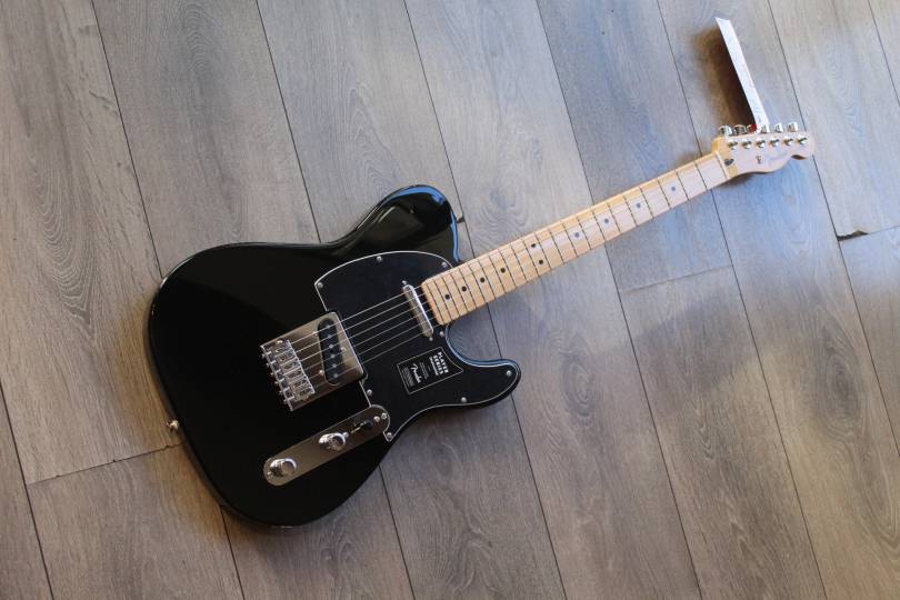 FENDER "Player Telecaster, Maple, Black"