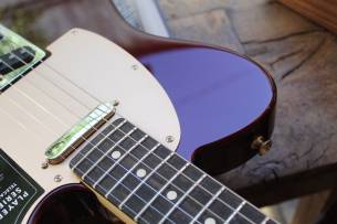 FENDER "Limited Edition Player Telecaster, Ebony Fingerboard, Oxblood" 3, 59 KG