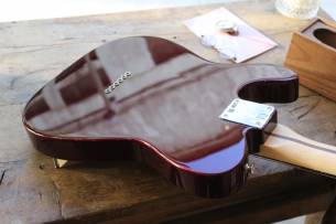 FENDER "Limited Edition Player Telecaster, Ebony Fingerboard, Oxblood" 3, 59 KG