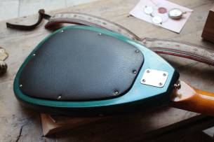 EGMOND "Lion Foreign 1964/1967 Blue with Hardcase and Strap"