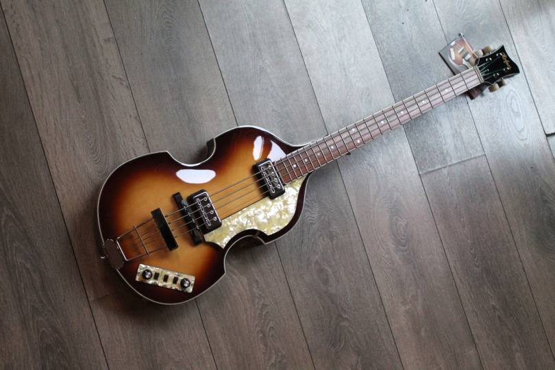 HOFNER "Violin Bass CT - Sunburst"