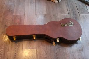 GIBSON "Les Paul Junior Vintage Tobacco Burst" HARDCASE, 3, 67 KG