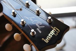 GIBSON "Custom Shop 70th Anniversary 1957 Les Paul Special Single Cut Reissue TV Yellow" HARDCASE, 3,56 KG