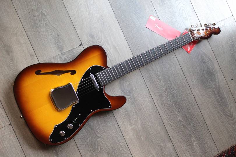 FENDER "Limited Edition Suona Telecaster Thinline" HARDCASE, 3, 01 KG