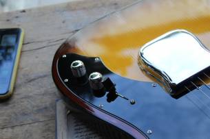 FENDER "Limited Edition Suona Telecaster Thinline" HARDCASE, 3, 01 KG