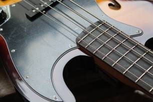 FENDER "Limited Edition Suona Jazz Bass Thinline" HARDCASE, 3, 96 KG