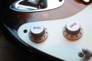 FENDER "Eric Johnson "Virginia" Strat" HARDCASE, 3, 47 KG