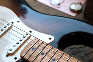 FENDER "Eric Johnson "Virginia" Strat" HARDCASE, 3, 47 KG